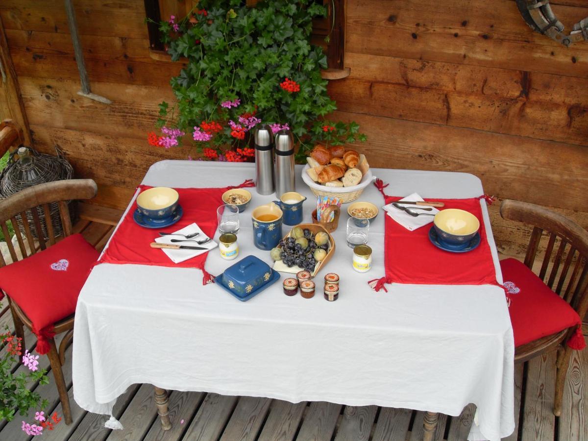 Le Grenier Bed and Breakfast Saint-Paul-en-Chablais Εξωτερικό φωτογραφία