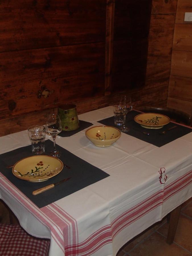Le Grenier Bed and Breakfast Saint-Paul-en-Chablais Εξωτερικό φωτογραφία